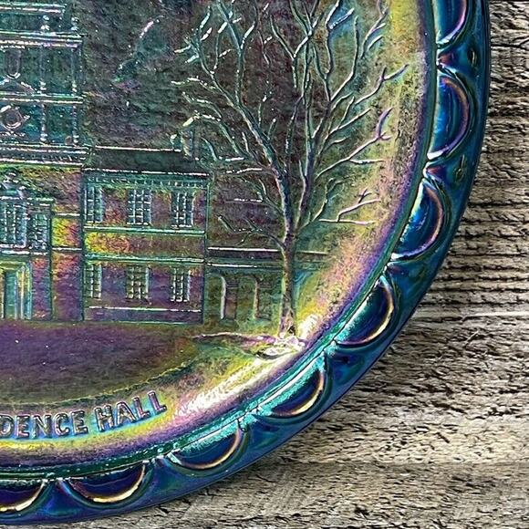 Vintage Indiana Glass Co Glass Plate Iridescent Carnival Independence Hall Blue - Picture 7 of 10